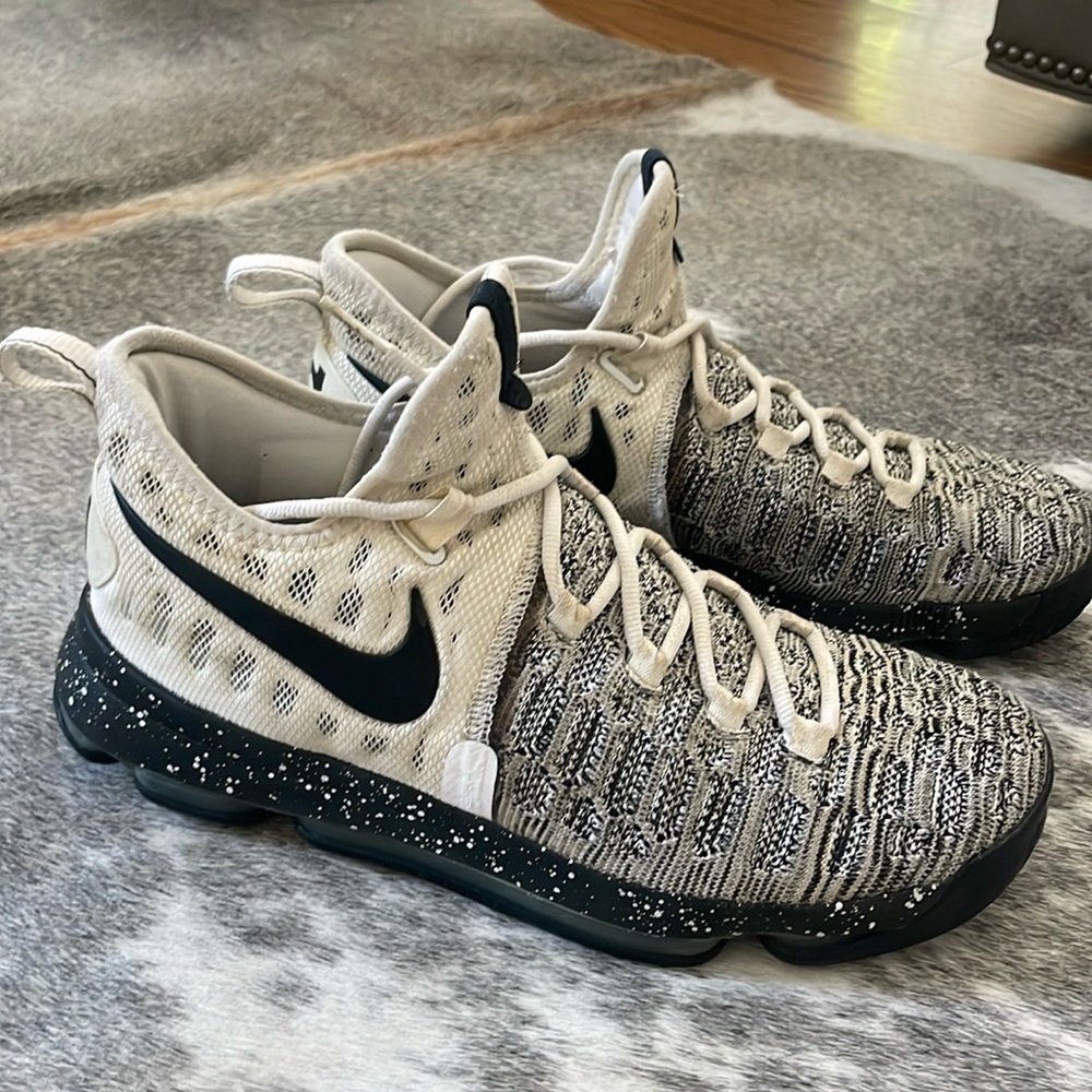 Nike KD 9 Zoom Oreo White Black Flyknit Men's Size 8.5 Basketball Shoes